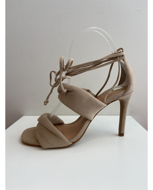 VINCE CAMUTO - ANDREQUA-TOR